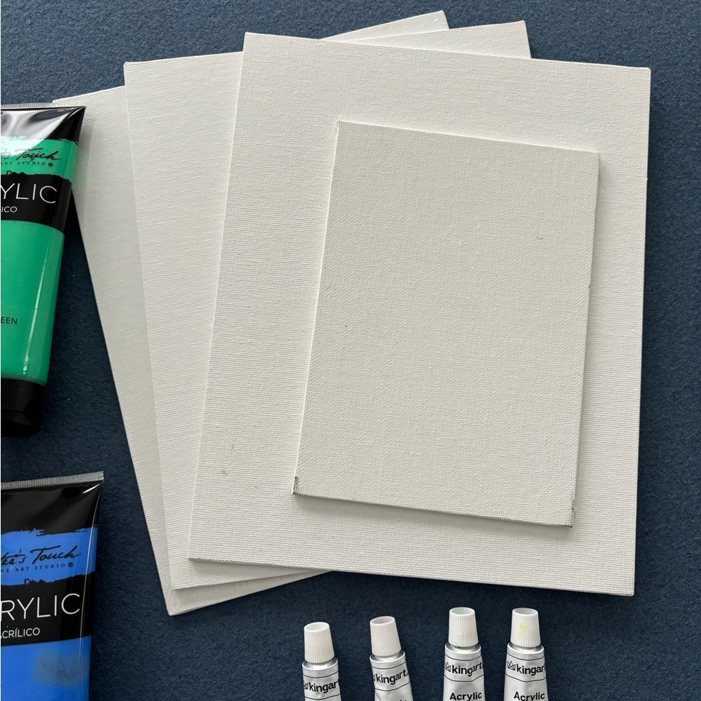 Acrylic paint bundle - Picture 4 of 4